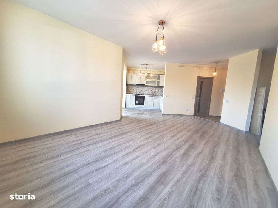 Apartament cu 3 camere, 86 mp, parcare, zona BMW — fotografia 3