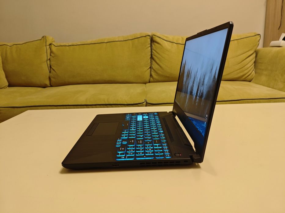 ASUS TUF F15 | i5-11400H | RTX 3050 | 16GB RAM | 512GB SSD | 144Hz