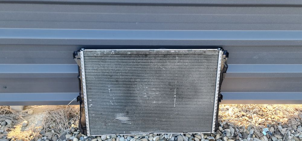 Radiator apa/ racire Mercedes cod: A0995007303