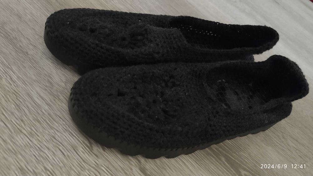 Нарядные вязаные балетки