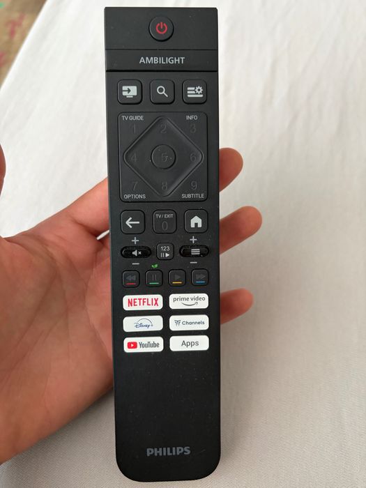 Продавам Смарт Телевизор Philips 32 инча ( 80 см ) с оставаща 1 година гаранция !