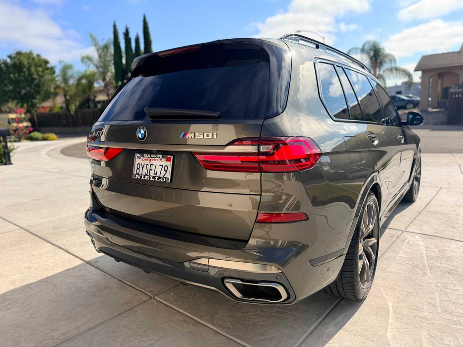 BMW X7 M50i 2022 524 CP