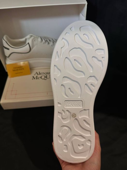 Alexander Mcqueen 43 full box premium