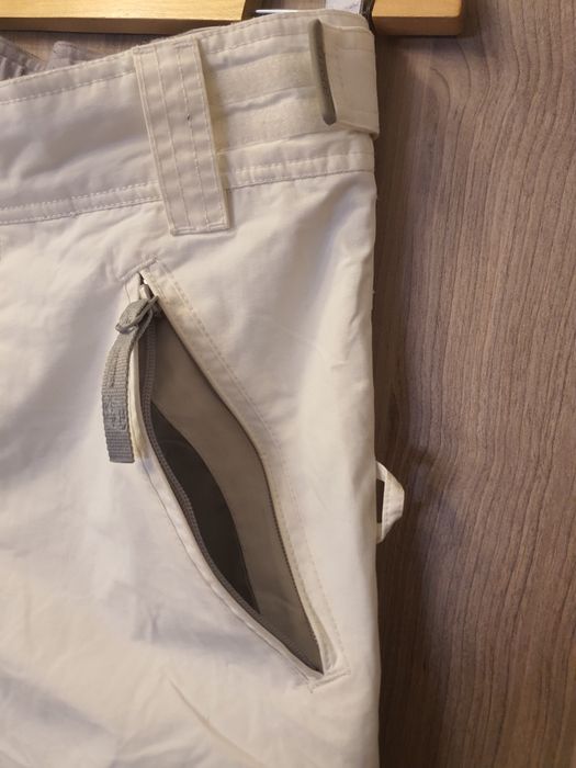Pantaloni albi zăpadă, ski, snowboard. Pt fete mărime 176