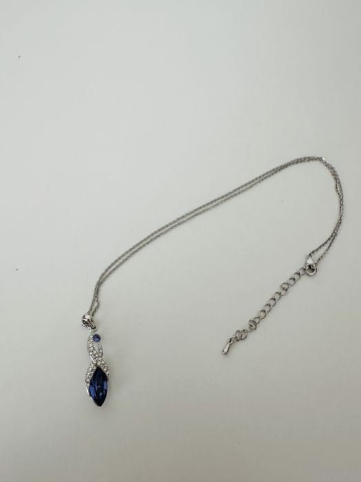 Колие с елементи Swarovski