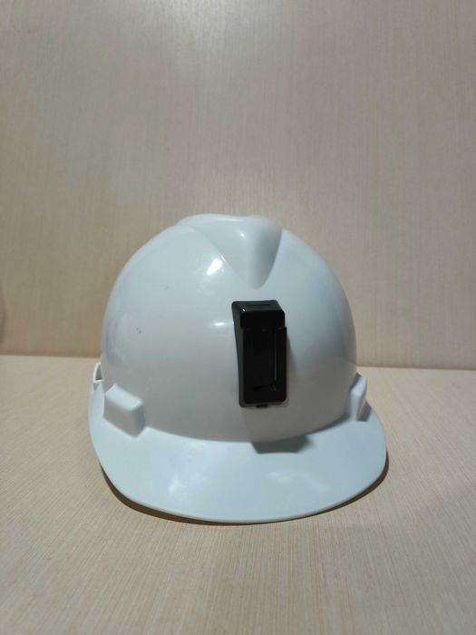 Каски на продажу