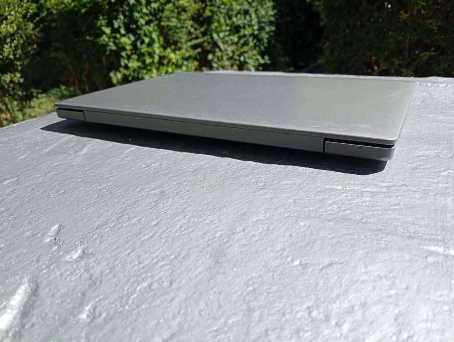 Laptop Lenovo Ideapad 11" / 2021 / Celeron / 64GB EMMC + Slot/ 4GB DDR4 / Win 10 / Baterie 5-6 ore .