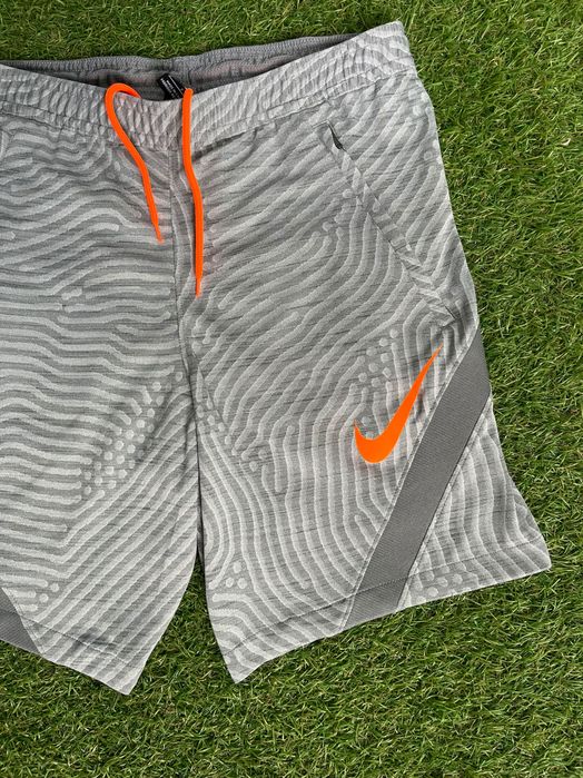 Мъжки къси панталонки : Nike Men's Training Shorts Next Gen Strike Smoke Grey S