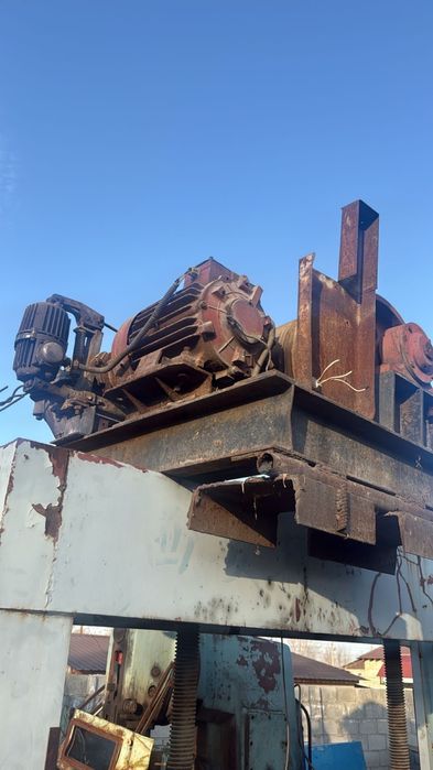 Редуктора тельферы двигатель