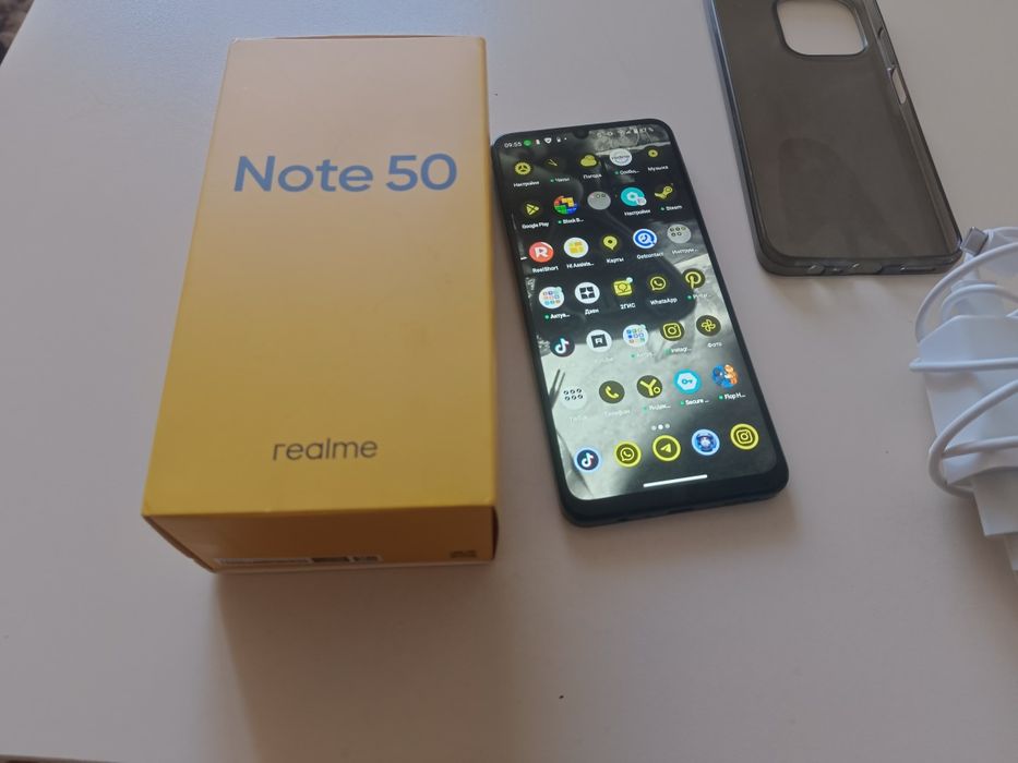 Продам телефон срочно