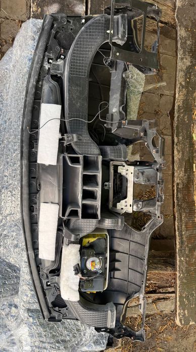 Напълно оборудвано табло за Jeep Cherokee V