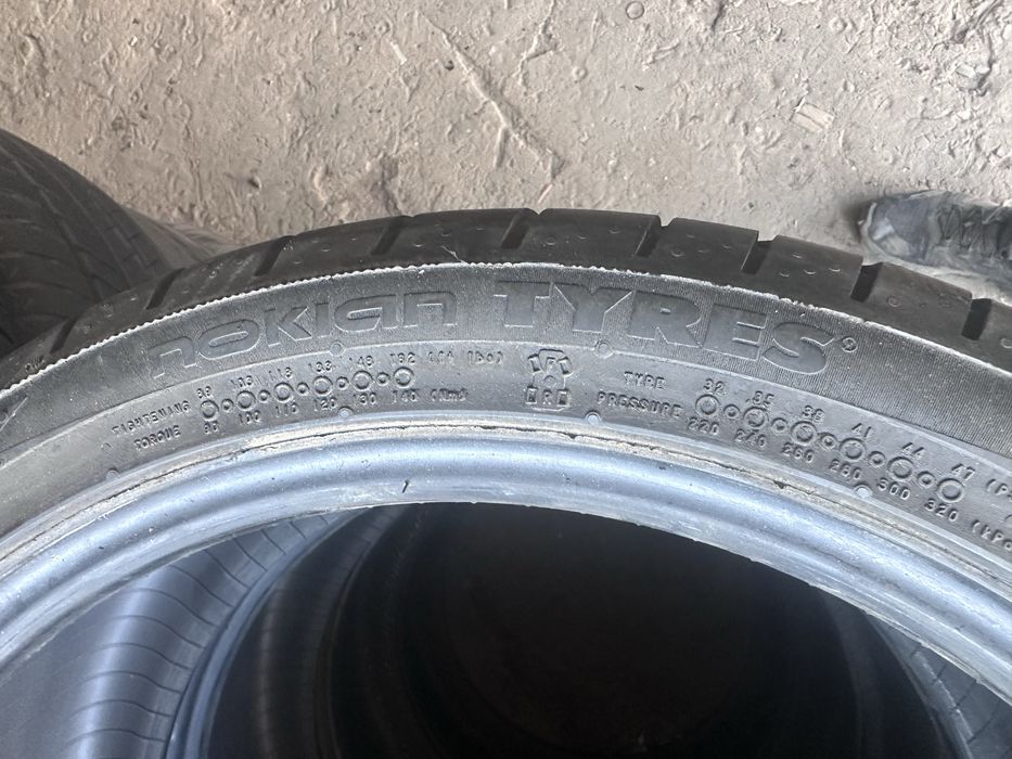 2 броя летни гуми Nokian 225/40/18 dot4821 6.5мм грайфер