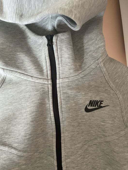 Дамско горнище Nike tech fleece
