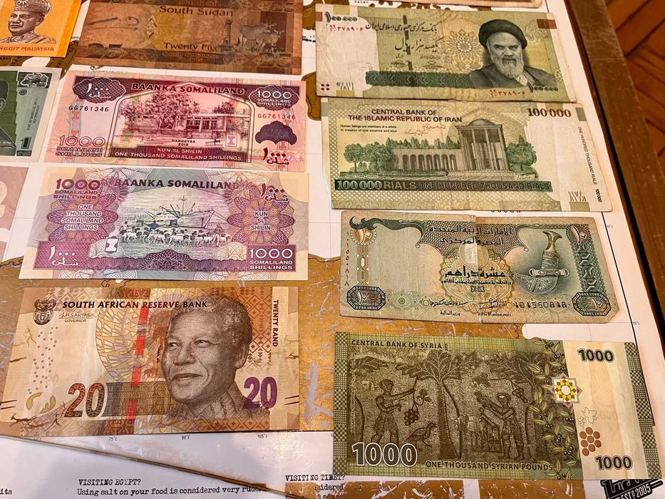 Банкноти от цял свят