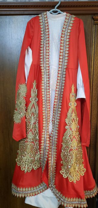 Ansambl koylak sarisi bn