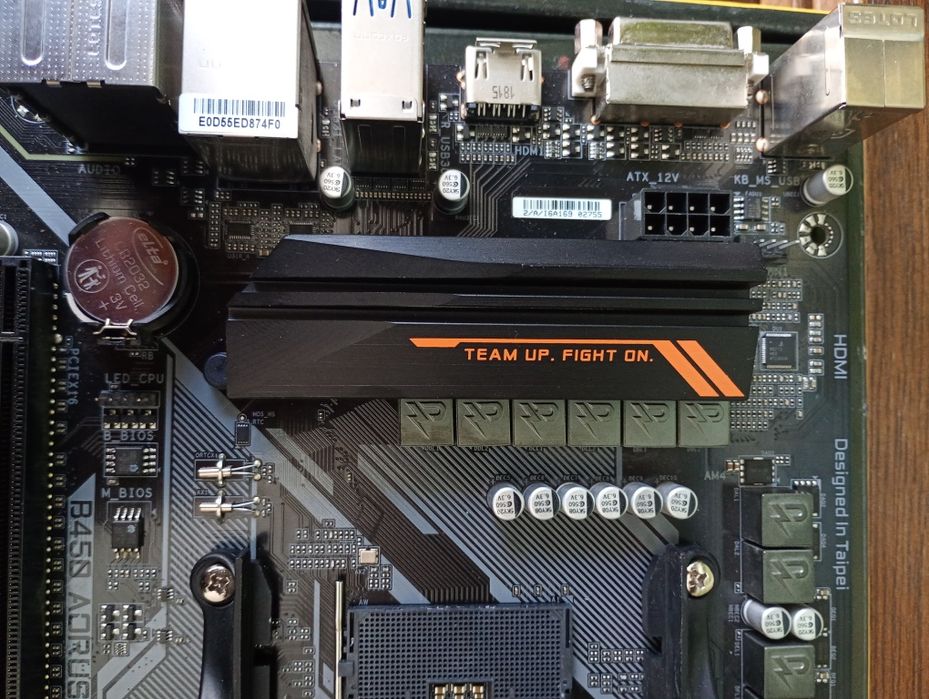 Placă de bază GIGABYTE B450 AORUS M