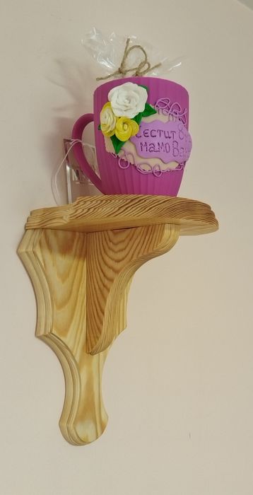 Цветарник /стенна поставка за цветя