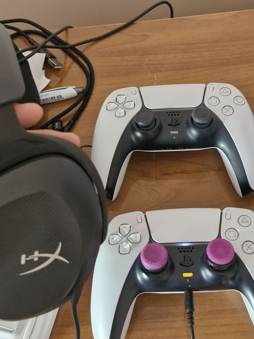 Продам ps5 два геймпат