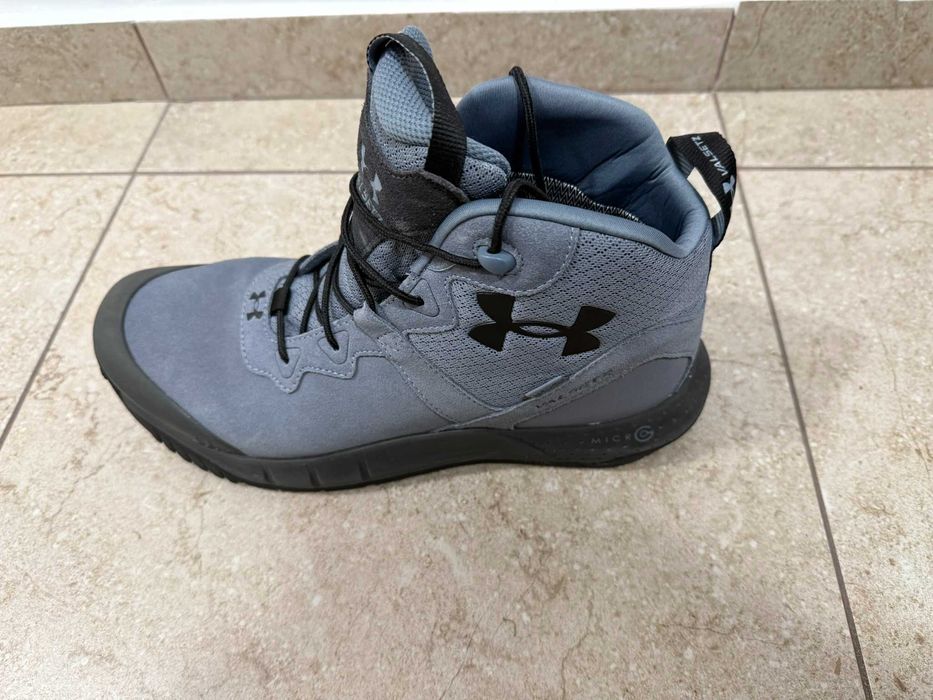 Ghete iarna barbati Under Armour Micro G Valsetz Mid Wp