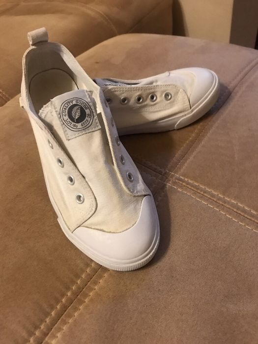 Гуменки-бели 33 номер