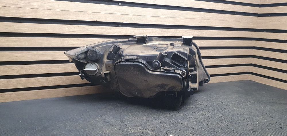 Bmw 3 E90 E91 far stanga xenon bixenon seria 3 bi-xenon