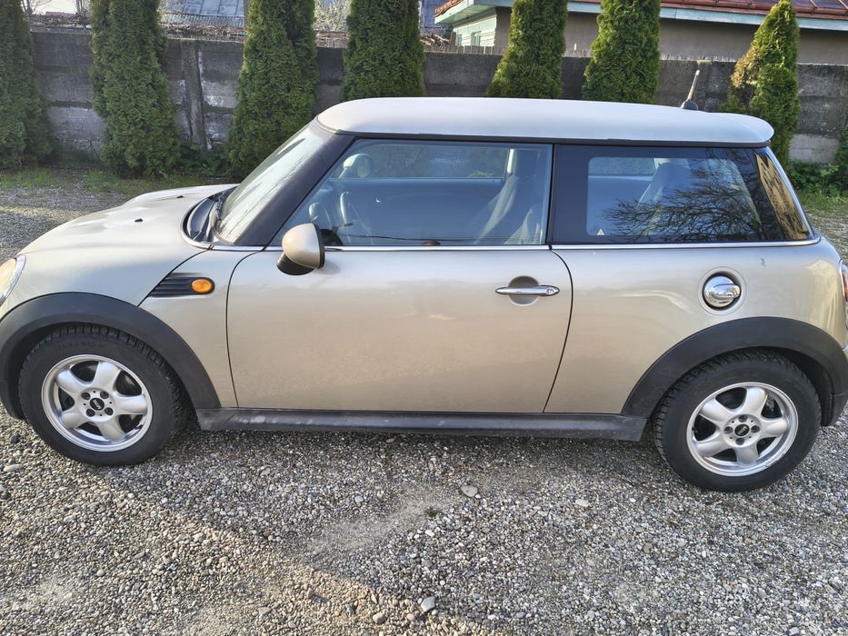 Se vinde mini cooper