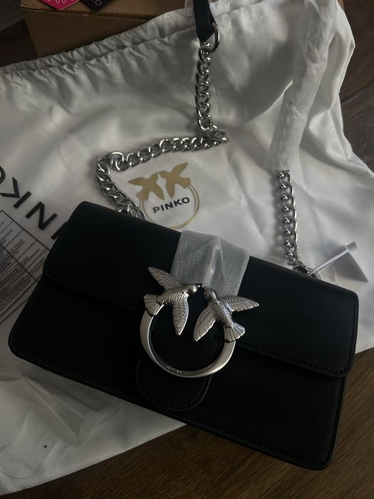 Черна чанта Pinko