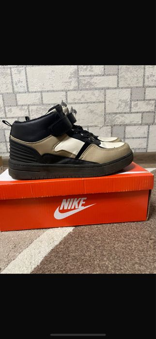 Ботинки демисезонные