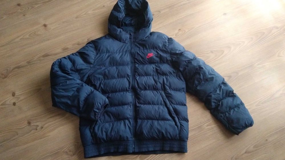 NIKE - яке с качулка