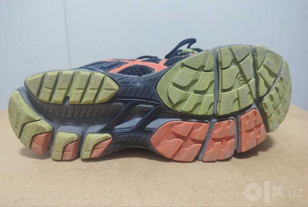 Asics GT-2000 Оригинальные Кроссовки 42р