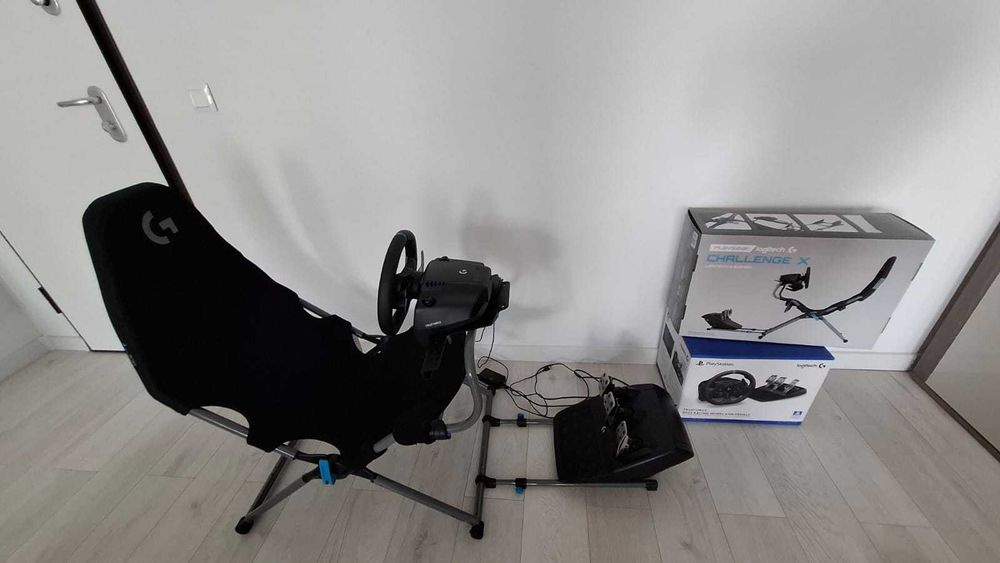 Volan Logitech G923 + Scaun Playseat Challenge X Logitech G