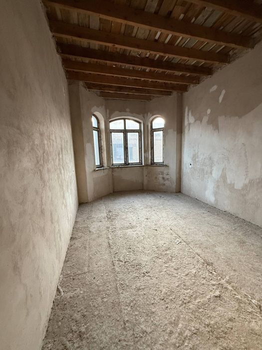 Аренда  участок  Урикзор Махалля.  2 сотки 250 кв.м. по склад  или цех