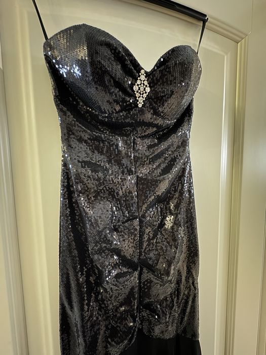 Нарядные платья б/у