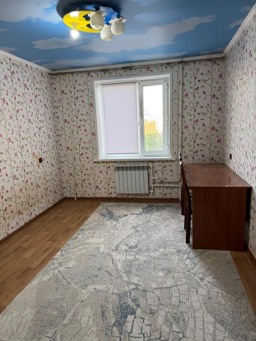Кватира 3 х комнатна,