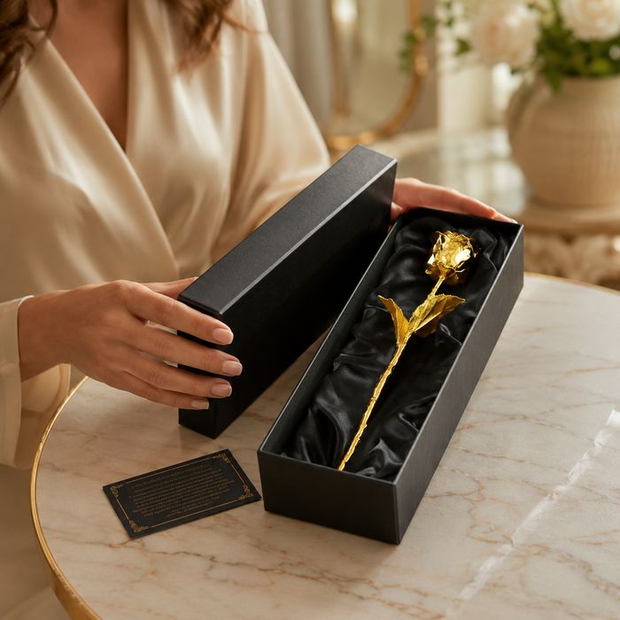 Trandafir placat cu aur 24k