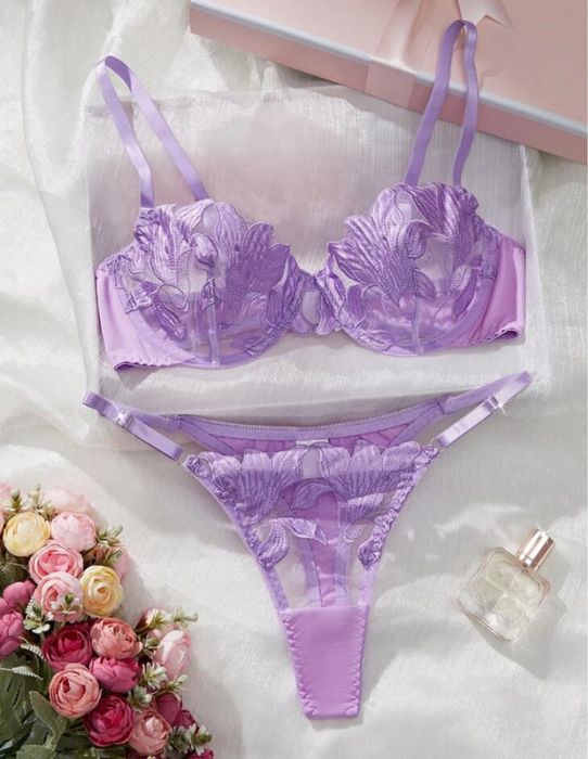 Дамско бельо в различни цветове, дантела