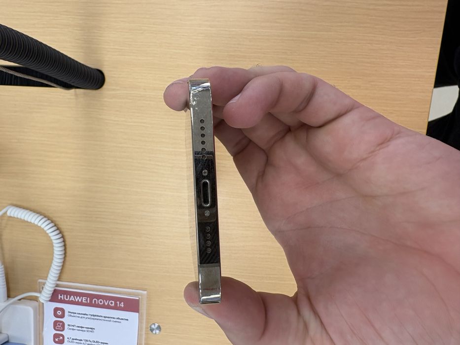 Продам iphone 12 pro max 256