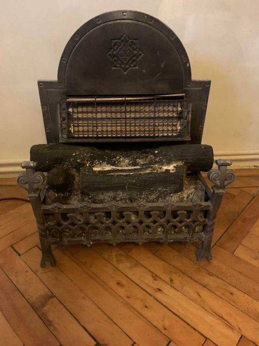 Semineu electric decor