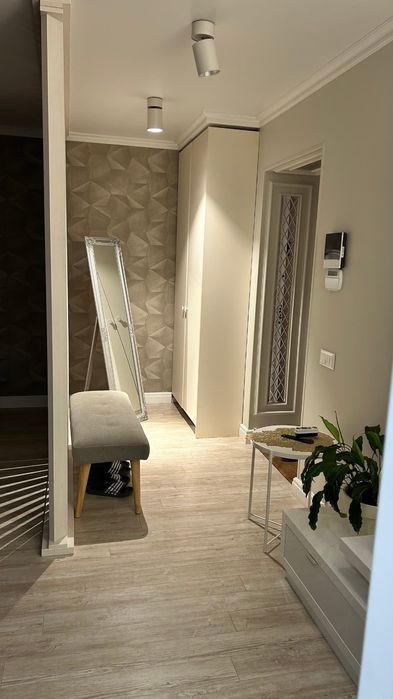 Отдава Под наем луксозен двустаен апартамент в Кръстова Вада