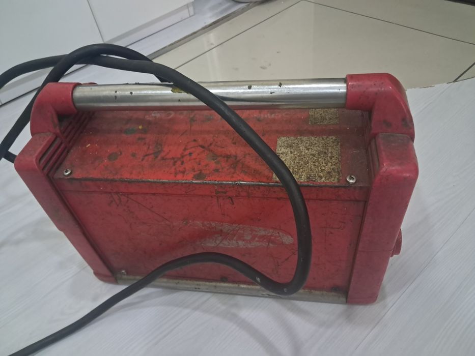 Aparat de sudat trifazic fronius