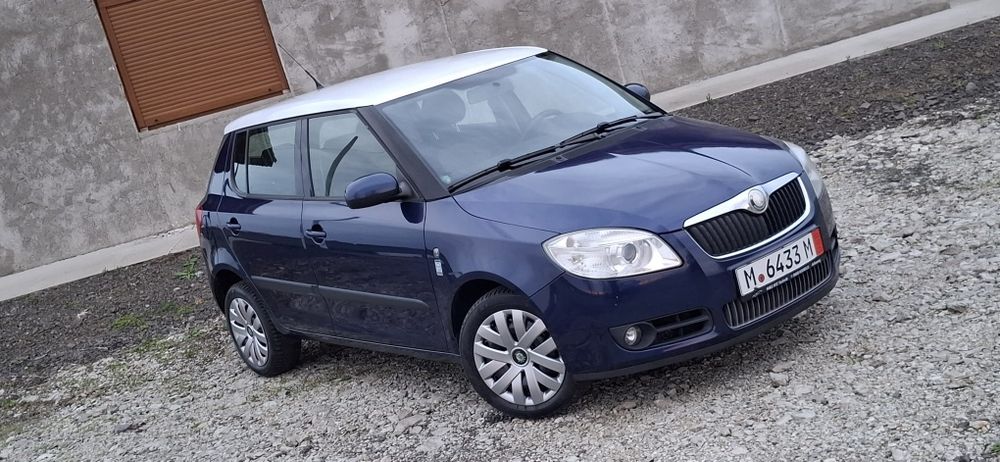 SKODA Fabia 2010 — imagine 1