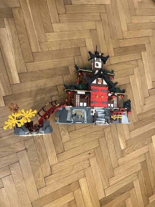 Lego Ninjago set rar - cod 71767, Templul Dojo  -30% din pretul de nou