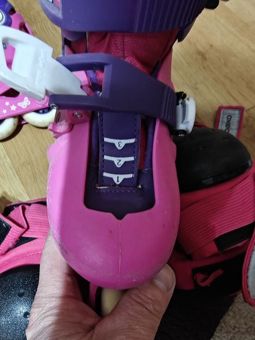 Role copii(fete)reglabile set-casca,cotiere,genunchiere,manusi marimea
