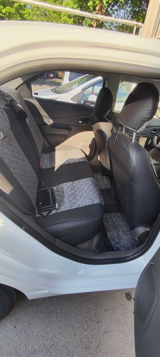 Продам авто абсолютно новое.