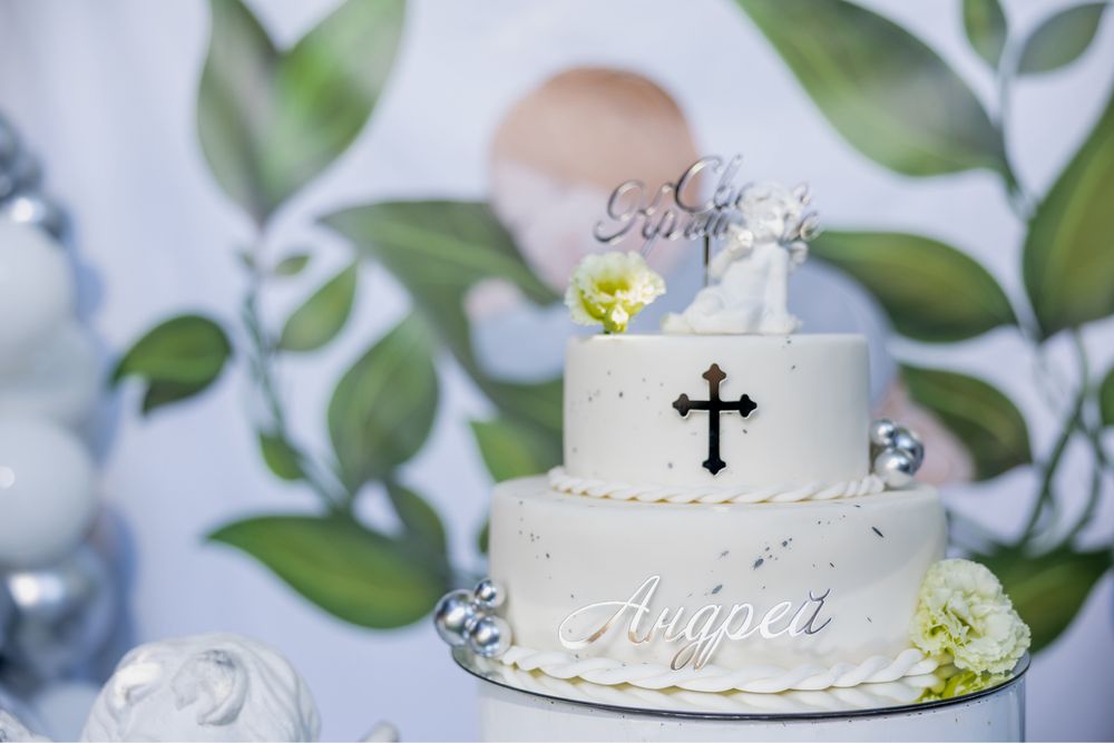 Винил и декоративна торта