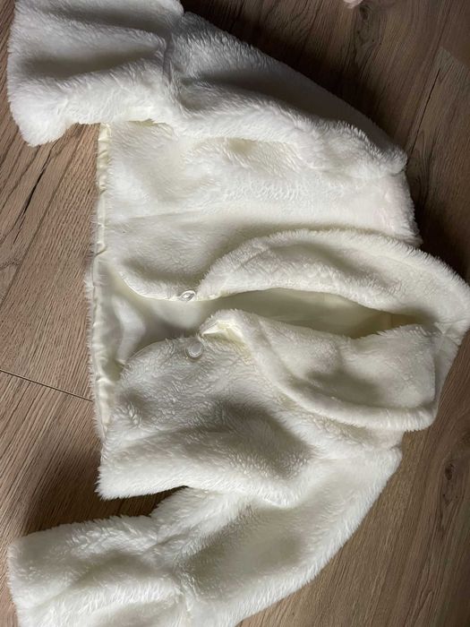 Blanita (haina) alba pentru ocazii - fetite de 6-10 ani