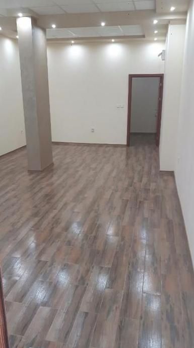 Магазин под наем в Център