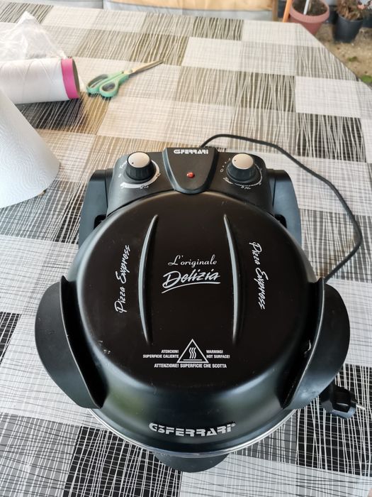 Cuptor pizza Delizia si grill Rowenta