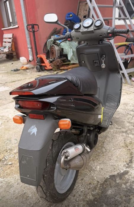 Motoreta Malaguti F12