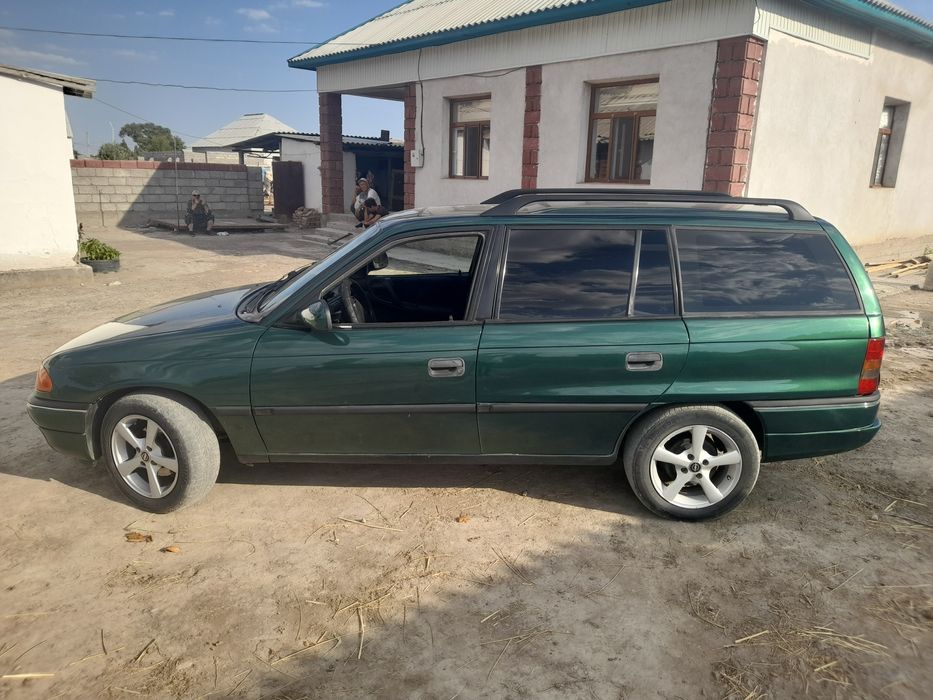 Opel Astra универсал